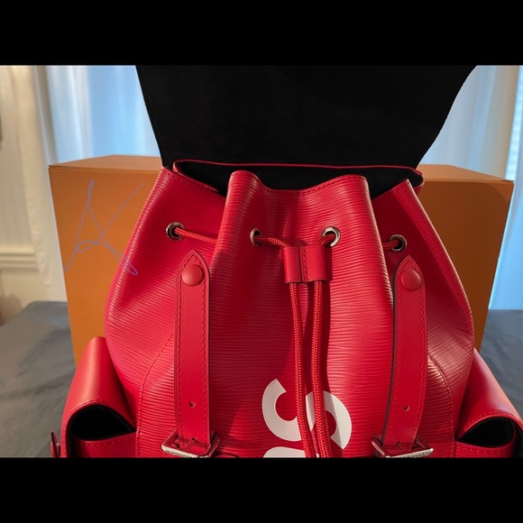 NWT 2017 Louis Vuitton x Supreme Christopher PM In Red Original Owner London, UK - Picture 3 of 7